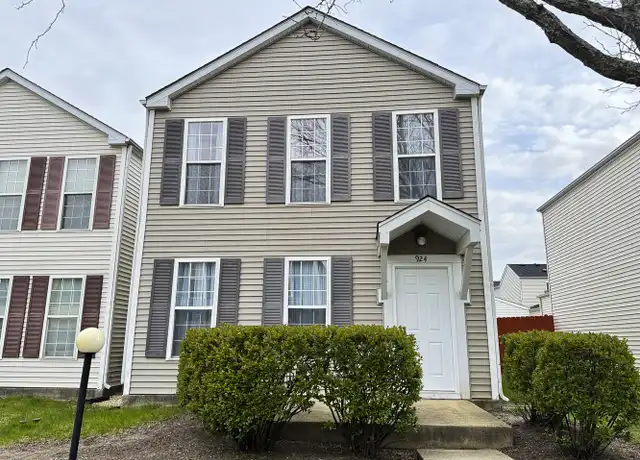 Property at 924 Symphony Dr #7036, Aurora, IL, 60504, 3 beds, 1.5 baths, [object Object]