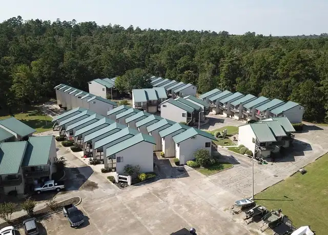Property at 119 Bass Boat Vlg, Huntsville, TX, 77320, 1 bed, 1 bath, [object Object]