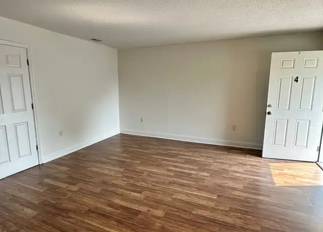 Property at 1301 Stiles Ave Unit 4, Savannah, GA, 31415, 2 beds, 1 bath, [object Object]