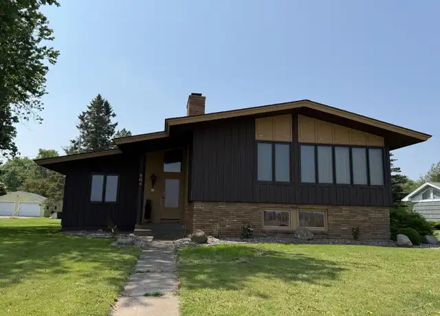 Property at 806 E 2nd St, Superior, WI, 54880, 4 beds, 2 baths, [object Object]