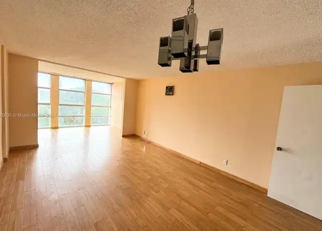 Property at 2101 Atlantic Shores Blvd #506, Hallandale Beach, FL, 33009, 1 bed, 1 bath, [object Object]