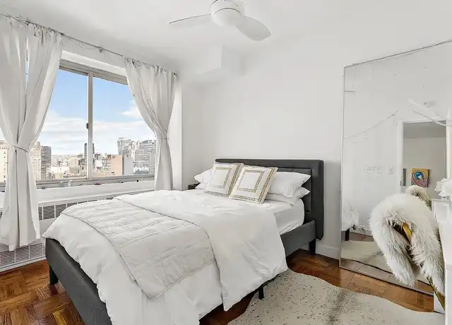 Property at 175 W 12th St Unit 3L, New York, NY, 10011, 2 beds, 1 bath, [object Object]
