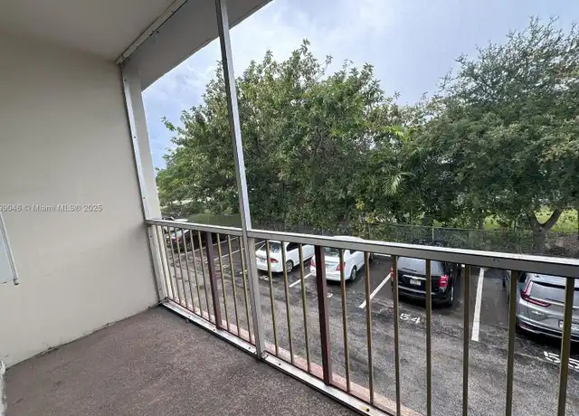 Property at 415 NE 2nd St #218, Hallandale Beach, FL, 33009, 1 bed, 1 bath, [object Object]