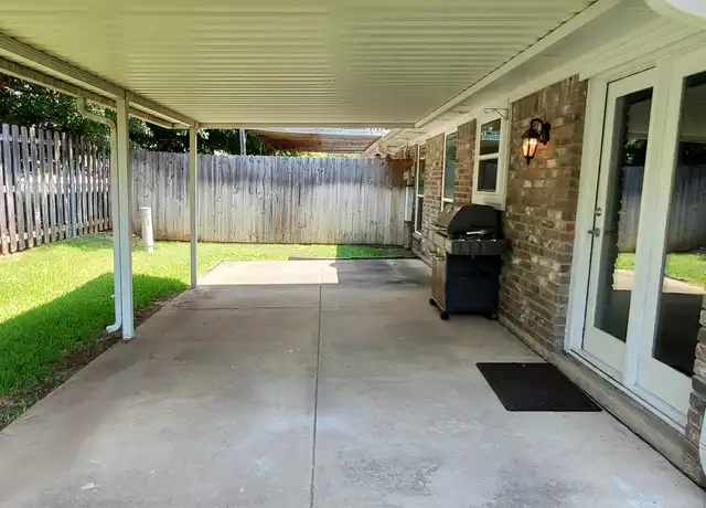 Property at 425 Sunnybrook Ct, Bedford, TX, 76021, 2 beds, 2 baths, [object Object]