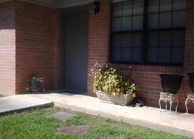 Property at 117 Garden Trl Unit 17, West Blocton, AL, 35184, 2 beds, 1 bath, [object Object]