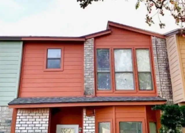 Property at 2902 Saint Joseph St Unit E, Corpus Christi, TX, 78418, 2 beds, 3 baths, [object Object]