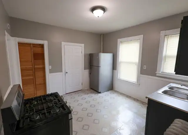 Property at 69 Willowwood St Unit 1, Boston, MA, 02124, 2 beds, 1 bath, [object Object]