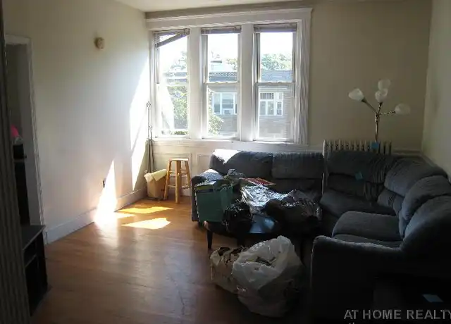 Property at 318 Saint Paul St #5, Brookline, MA, 02446, 4 beds, 1 bath, [object Object]