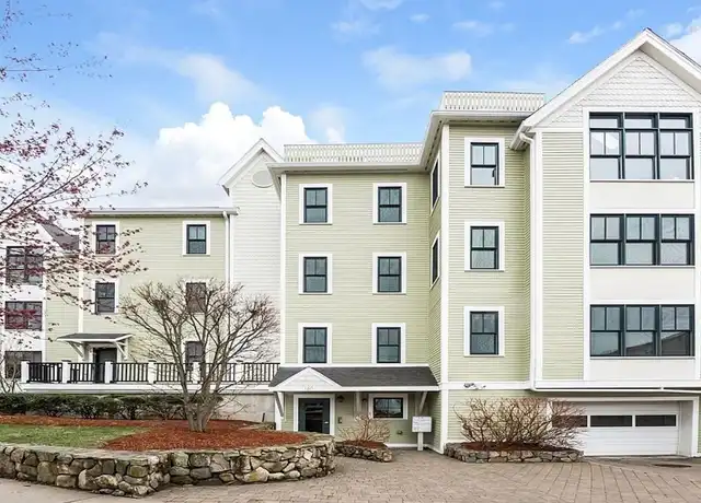 Property at 140 Hudson St, Somerville, MA, 02144, 2 beds, 2 baths, [object Object]