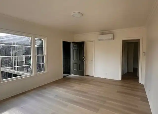 Property at 4950 Beverly Blvd Unit 1/2, Los Angeles, CA, 90004, 1 bed, 1 bath, [object Object]