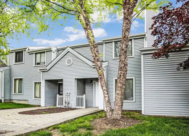 Property at 52 Offshore Dr, Mohegan Lake, NY, 10547, 2 beds, 2.5 baths, [object Object]