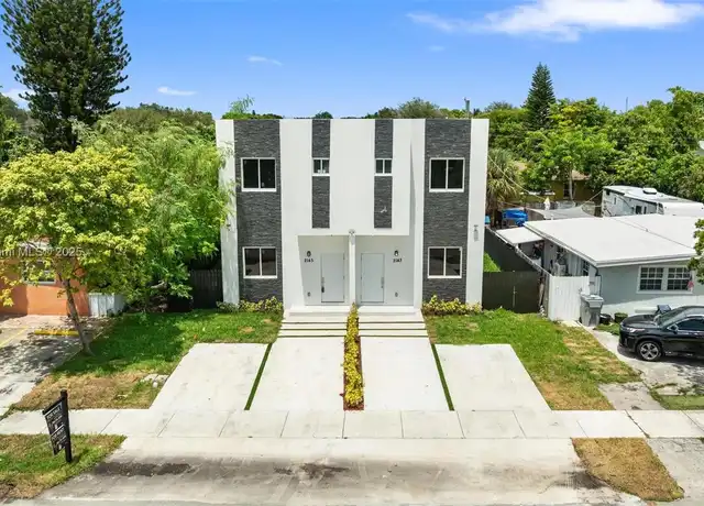 Property at 2145 NW 4th St Unit 1, Pompano Beach, FL, 33069, 3 beds, 2.5 baths, [object Object]
