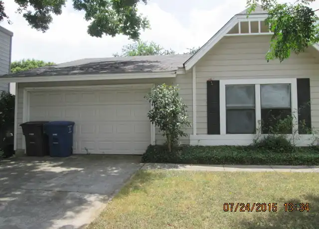 Property at 3932 Heritage Hill Dr, San Antonio, TX, 78247, 3 beds, 2 baths, [object Object]