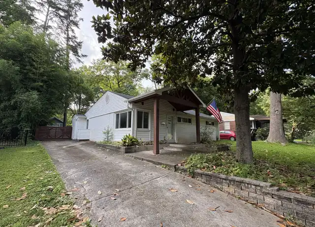 Property at 811 Manhasset Rd, Charlotte, NC, 28209, 3 beds, 1 bath, [object Object]