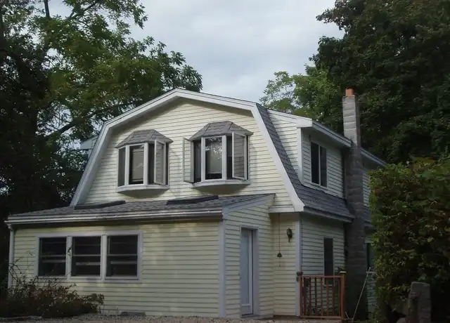 Property at 138 Leonard St, Gloucester, MA, 01930, 2 beds, 2 baths, [object Object]
