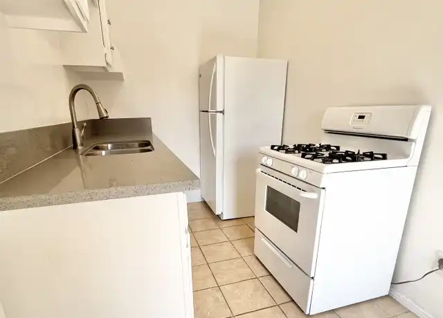 Property at 1405 S Berendo St Unit 202, Los Angeles, CA, 90006, 0 beds, 1 bath, [object Object]