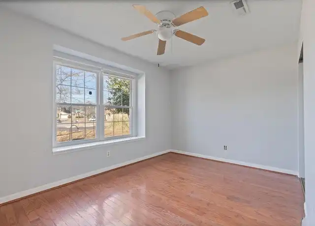Property at 118 Oakline Dr, Madison, AL, 35757, 2 beds, 1 bath, [object Object]