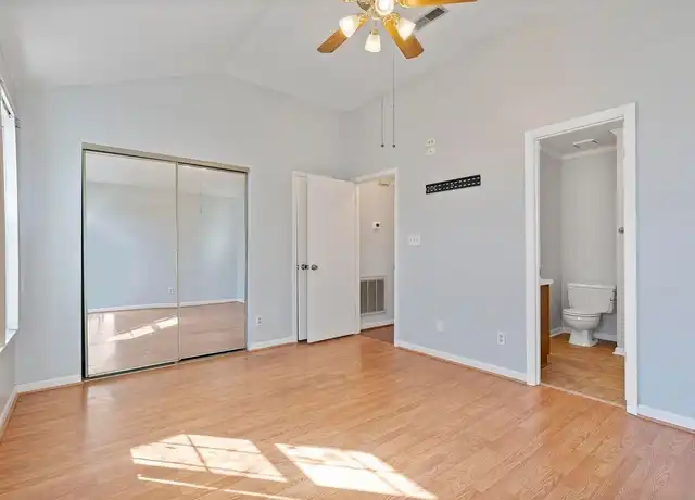 Property at 118 Oakline Dr, Madison, AL, 35757, 2 beds, 1 bath, [object Object]