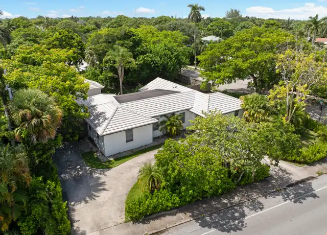 Property at 3115 N Flagler Dr, West Palm Beach, FL, 33407, 3 beds, 2 baths, [object Object]
