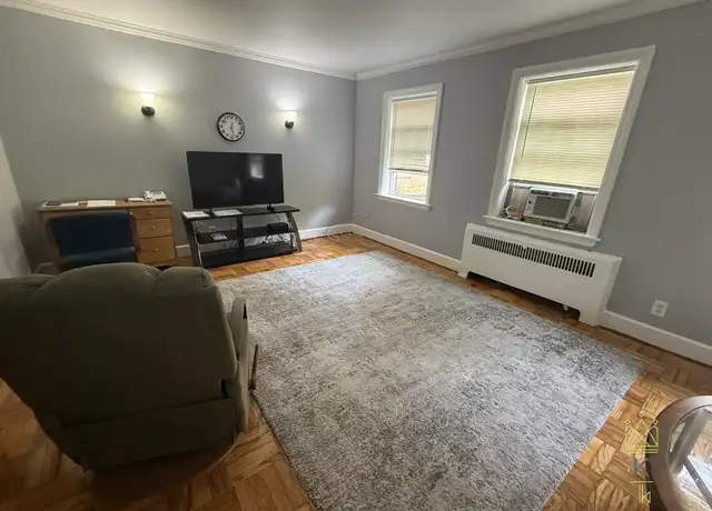 Property at 312 Washington St Unit 3-1, Wellesley, MA, 02481, 2 beds, 1 bath, [object Object]