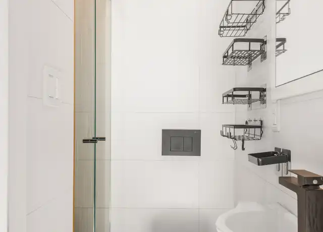 Property at 704 Evergreen Ave Unit 3, Brooklyn, NY, 11207, 3 beds, 3 baths, [object Object]