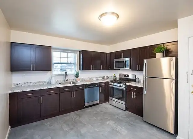 Photo of 97 Horizon Dr, Edison, NJ 08817