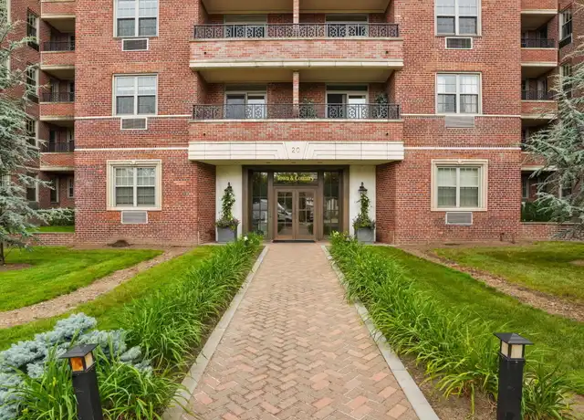 Property at 20 Church St Unit B23, Greenwich, CT, 06830, 2 beds, 2 baths, [object Object]