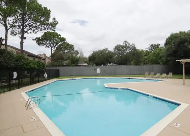 Property at 926 Memorial Village Dr #24, Houston, TX, 77024, 2 beds, 2.5 baths, [object Object]