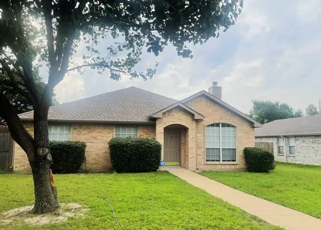 Property at 1824 McNeely St, Lancaster, TX, 75134, 4 beds, 2 baths, [object Object]
