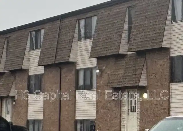 Property at 11 Kensington Heights Rd Unit F, Belleville, IL, 62226, 2 beds, 1 bath, [object Object]