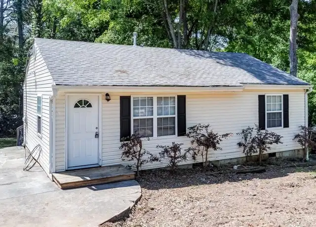 Property at 2053 White Oak Cir NW, Kennesaw, GA, 30144, 3 beds, 2 baths, [object Object]