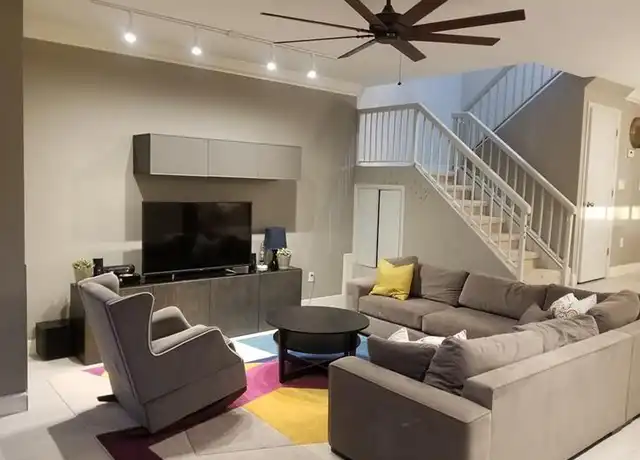 Property at 3041 NE 183rd Ln #41, Aventura, FL, 33160, 3 beds, 2.5 baths, [object Object]