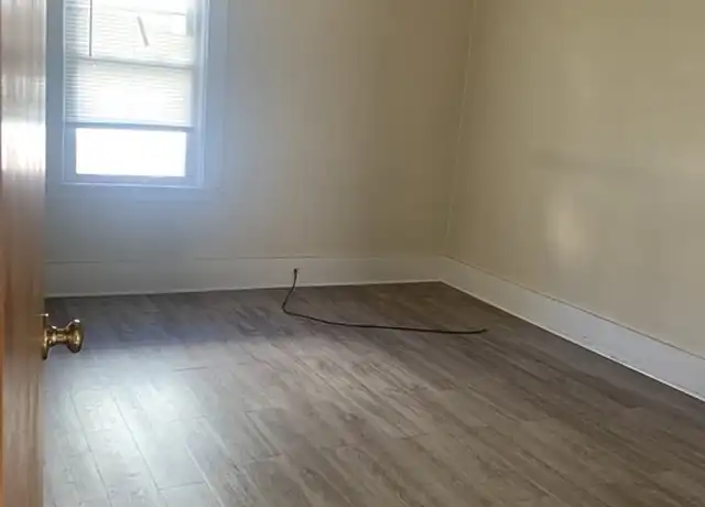 Property at 64-66 Belleville Rd Unit 1, New Bedford, MA, 02745, 3 beds, 1 bath, [object Object]