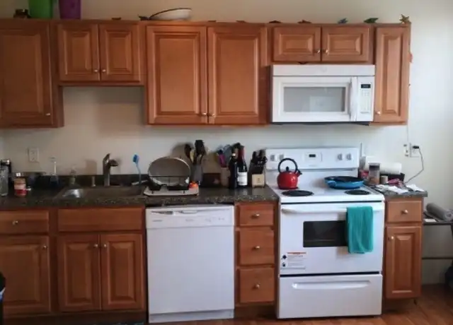 Property at 1800 Forbes Ave, Pittsburgh, PA, 15219, 3 beds, 1 bath, [object Object]
