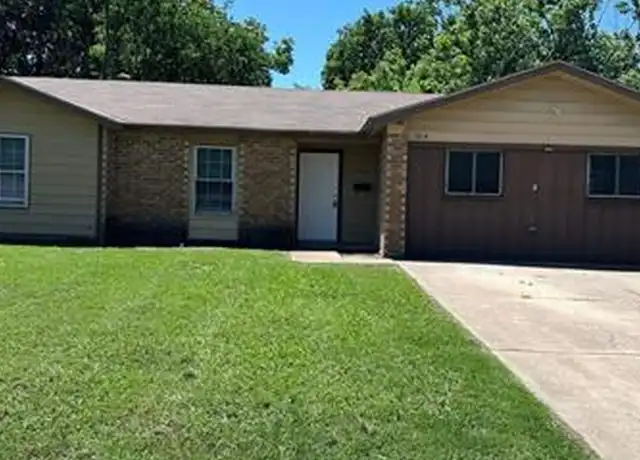 Property at 1014 Tulip Trl, Mesquite, TX, 75149, 3 beds, 2 baths, [object Object]