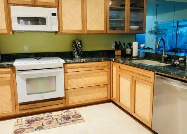 Property at 575 Keolu Dr Unit B, Kailua, HI, 96734, 3 beds, 2.5 baths, [object Object]