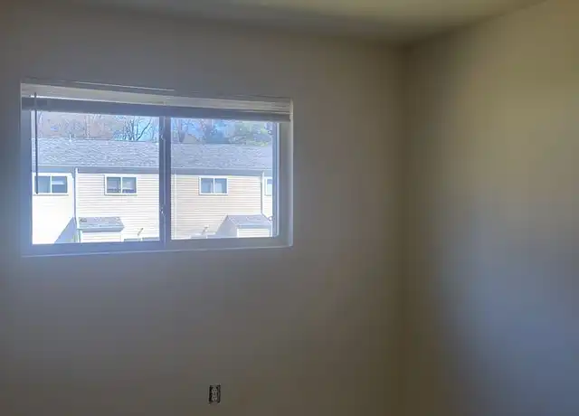 Property at 159 Delmar Ln Unit E, Newport News, VA, 23602, 3 beds, 1.5 baths, [object Object]