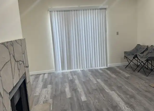 Property at 2900 Fairway Ave #401, La Crescenta, CA, 91214, 1 bed, 1 bath, [object Object]