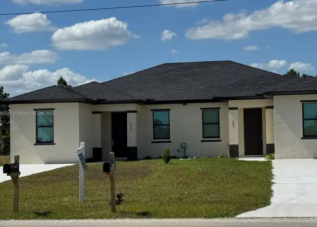 Property at 925 Chenault St Unit 1/2, Lehigh Acres, FL, 33974, 3 beds, 2 baths, [object Object]
