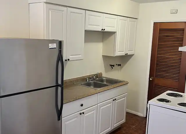 Property at 1111 Troy St Unit 2, Dayton, OH, 45404, 1 bed, 1 bath, [object Object]