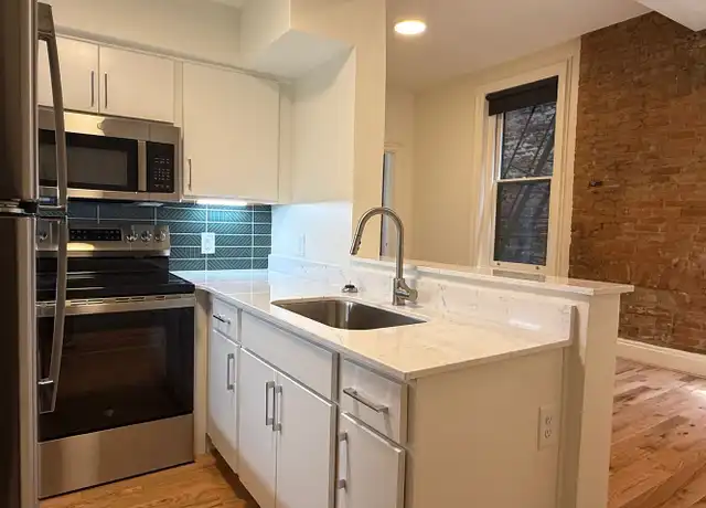 Property at 1329 Main St, Cincinnati, OH, 45202, 0-2 beds, 1 bath, [object Object]