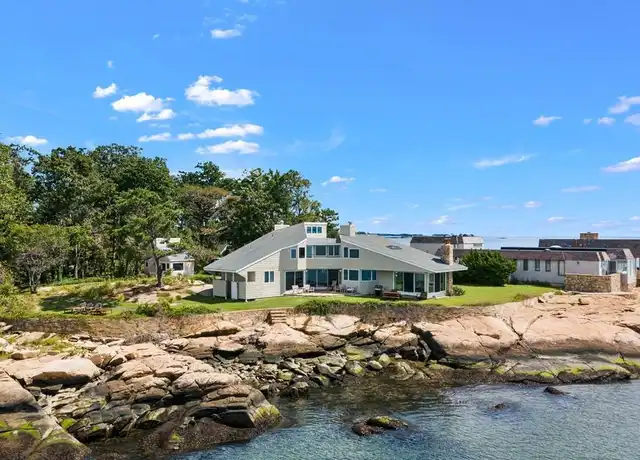 Property at 133 Johnsons Point Rd, Branford, CT, 06405, 4 beds, 2.5 baths, [object Object]