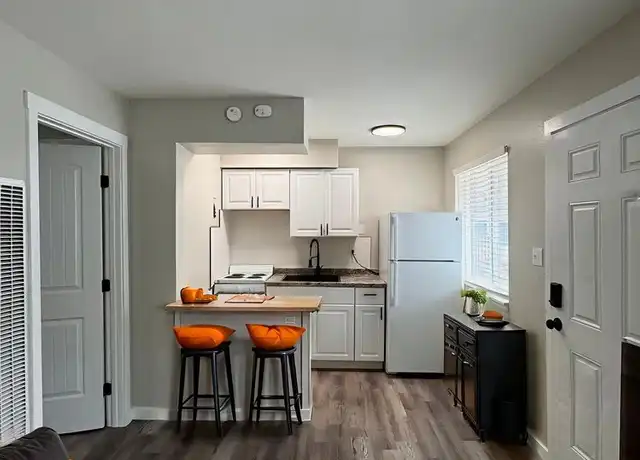Property at 2920 W Bijou St Unit B, Colorado Springs, CO, 80904, 1 bed, 1 bath, [object Object]