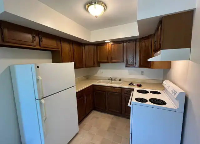 Property at 1205 W Phillip St Unit 3, Rhinelander, WI, 54501, 2 beds, 1 bath, [object Object]