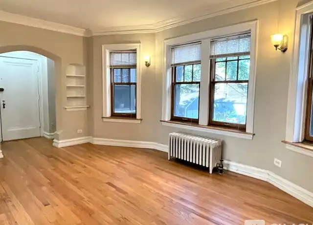 Property at 1352 W Carmen Ave Unit 2S, Chicago, IL, 60640, 1 bed, 1 bath, [object Object]