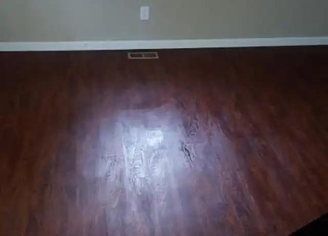 Property at 1722 Kings Mill Ct, Dayton, OH, 45406, 2 beds, 1.5 baths, [object Object]