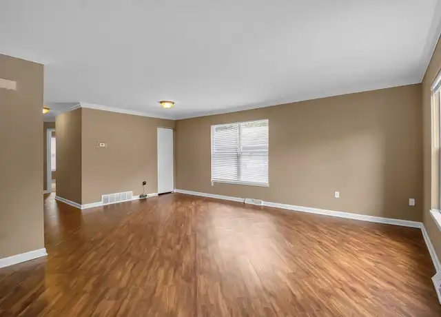 Property at 3260-3278 Millersport Hwy, Getzville, NY, 14068, 2 beds, 2 baths, [object Object]