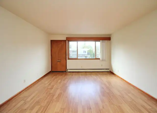 Property at 3230 SW Marigold St - 3200 SW Marigold St, Portland, OR, 97219, 2 beds, 1 bath, [object Object]