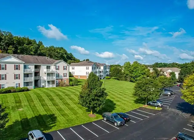 Property at 90 Berkley Manor Dr, Cranberry Township, PA, 16066, 1-3 bed, 1-2 bath, [object Object]