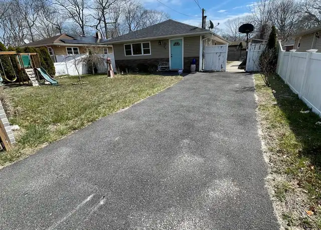 Property at 78 Brushwood Dr, Shirley, NY, 11967, 3 beds, 1 bath, [object Object]